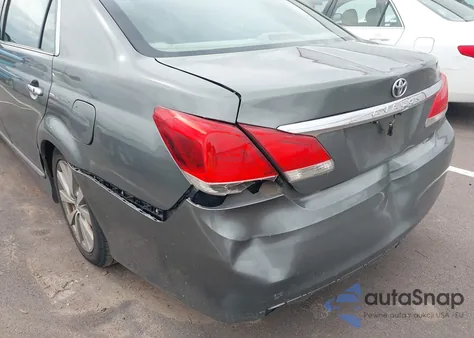 2011 Toyota Avalon Limited z USA, uszkodzony, nr VIN 4T1BK3DB2BU392079